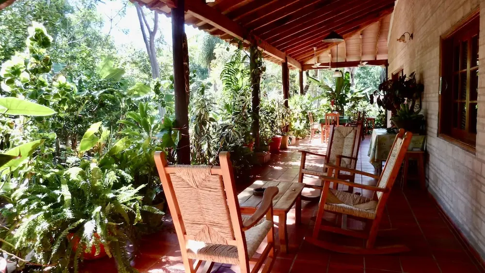 Les rocking-chairs de la terrasse
